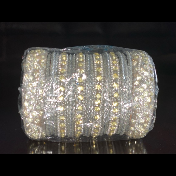 Intricate Two Hand Bangle Set - Picture 3 of 4